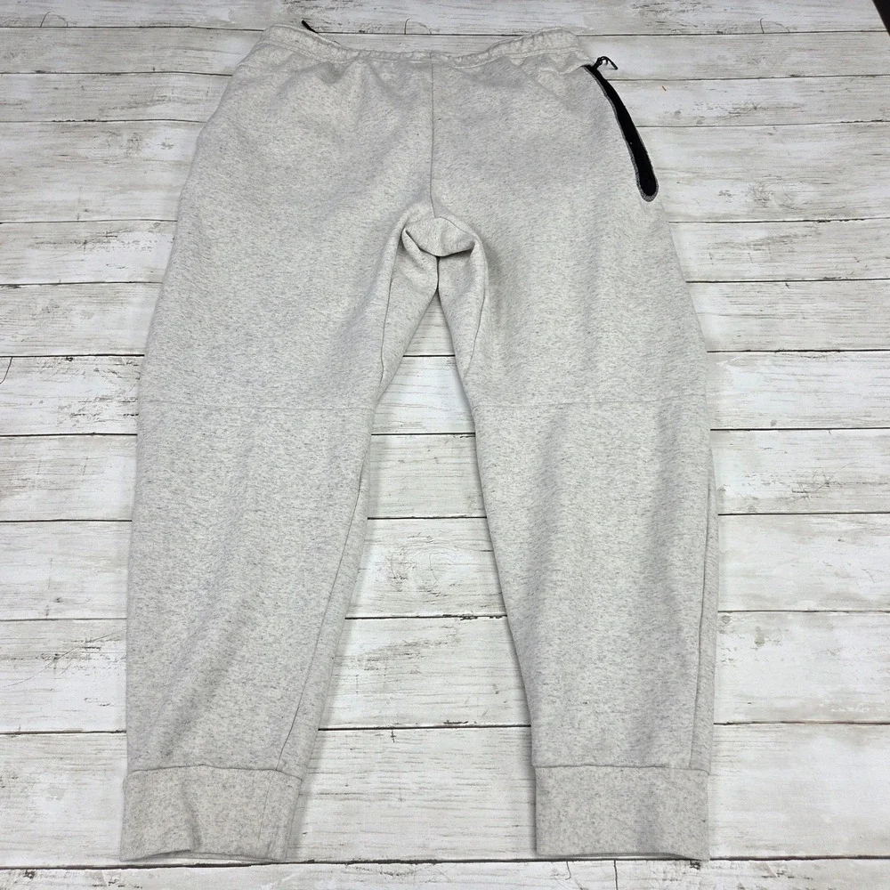 Nike‎ Joggers Mens Large Grey Tech Fleece Tapered Sweatpants Oatmeal DD4706 100